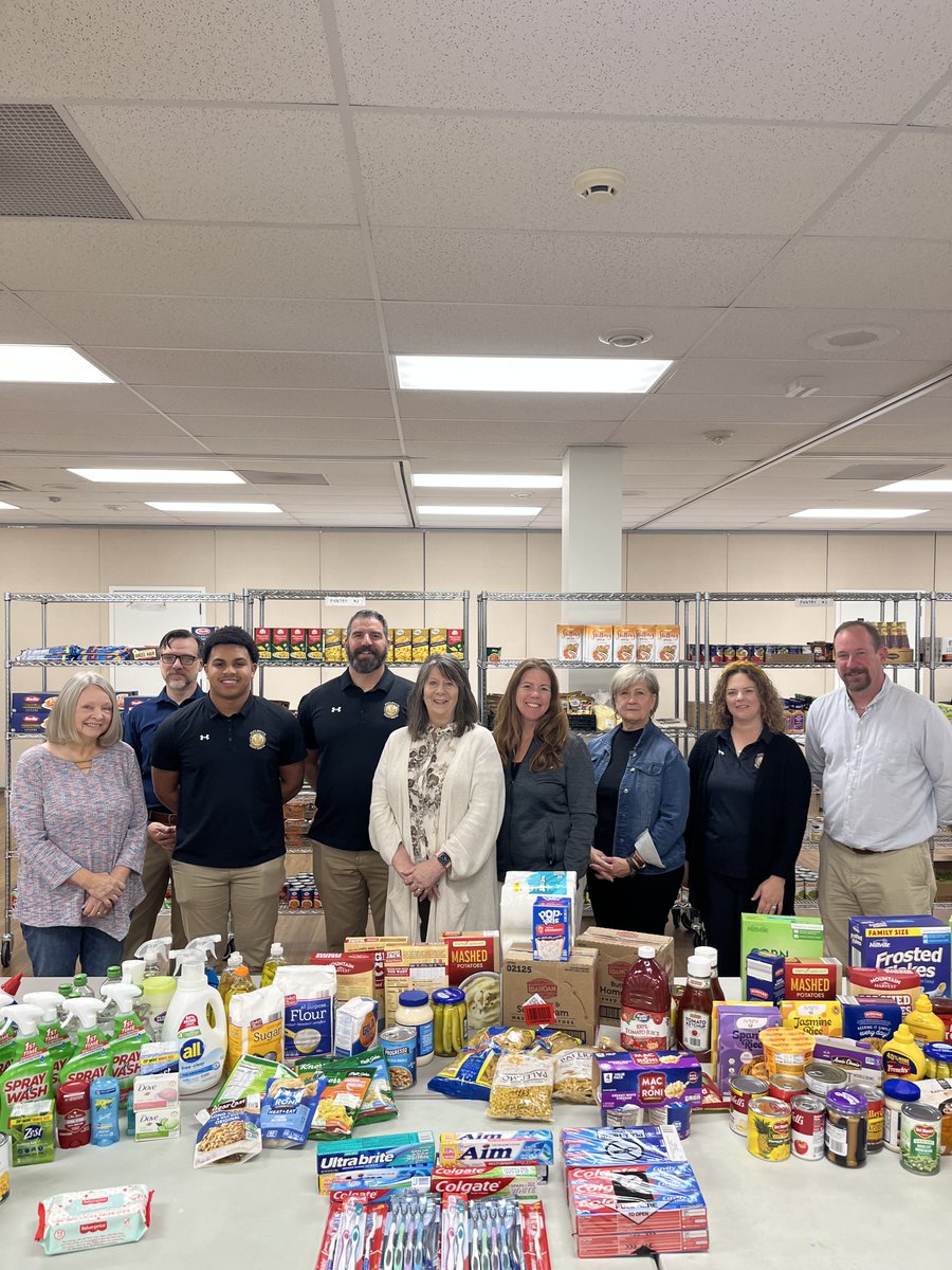 My team recently dropped off donated items to support Twin Valley Food Pantry and its mission to provide nutritious food and care items for local individuals and families facing challenging economic circumstances.