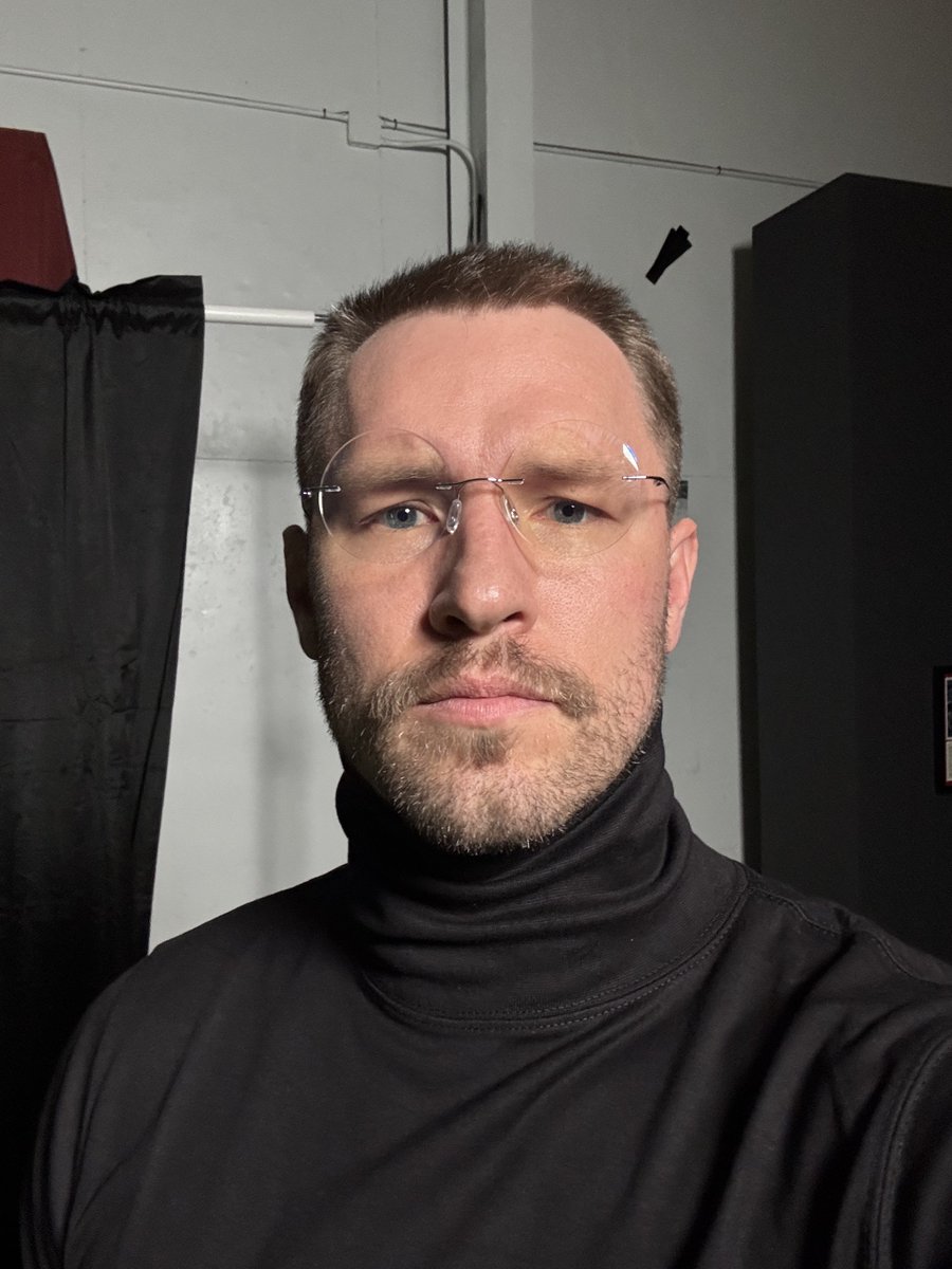 Will Compton tweet media