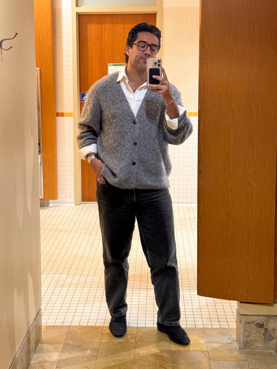 why do office bathrooms always have such great lighting?