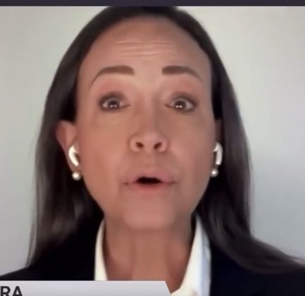 Psicomunista78's tweet image. Luchen por mi mientras yo me voy a la playa...

#ComunaONada
#PRELEMI #oriele #donnalisi