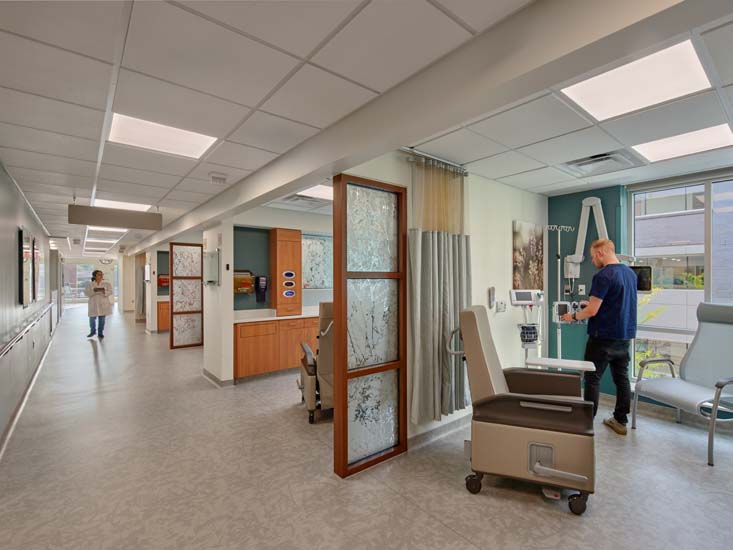 HCDMagazine's tweet image. The project team at Hord Coplan Macht share lessons in #adaptivereuse from the MyMichigan Health Pardee Cancer Wellness Center project: hubs.ly/Q03V7jFw0 (Image credit: Halkin Mason Photography LLC)