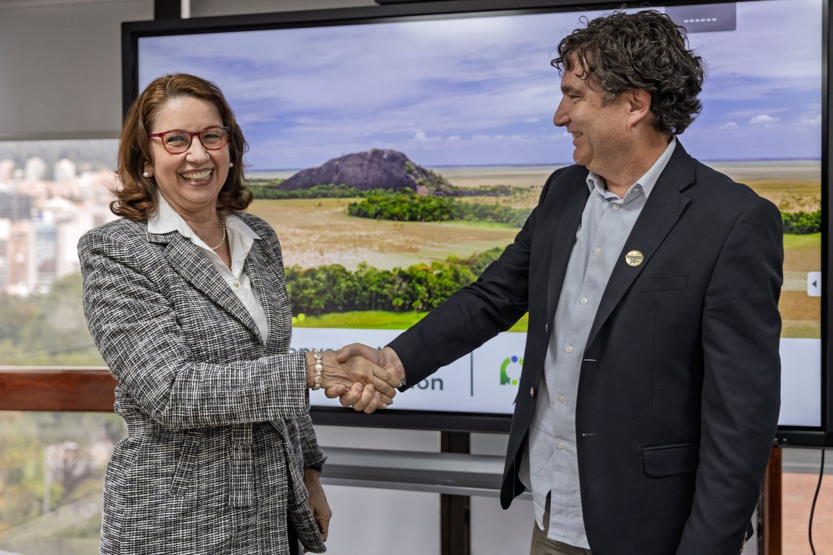 ¡Nueva alianza por la sostenibilidad de la #Orinoquía!🇨🇴

👏Firmamos un convenio con <a href="/Prorinoquia/">Prorinoquia</a> que fortalece la articulación entre ciencia y el sector empresarial. Trabajaremos juntos para que en este territorio la productividad y la biodiversidad vayan de la mano.🤝