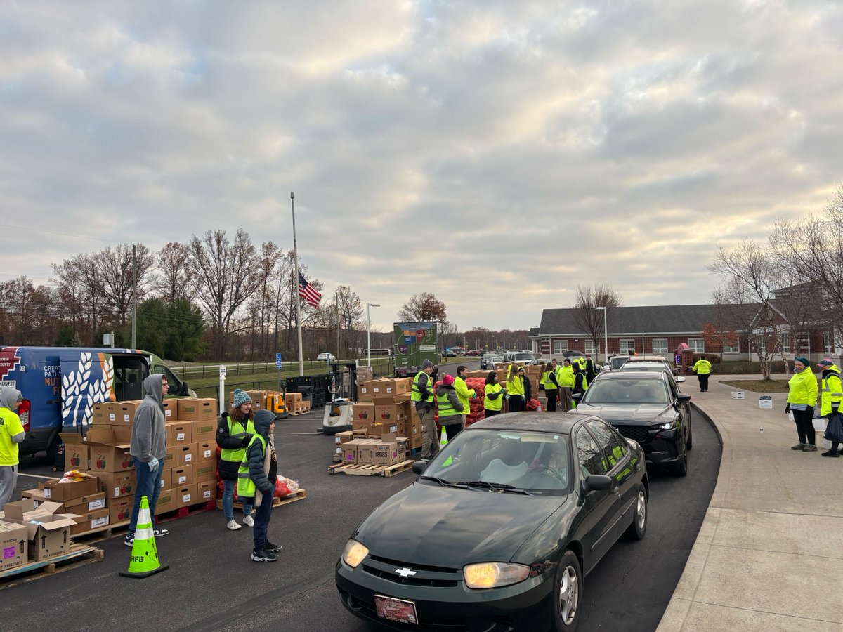 HAPPENING NOW!! In partnership with <a href="/BrooksideCards/">Brookside Cardinals</a>, Second Harvest is distributing assorted boxes of shelf-stable food, chicken drumsticks, potatoes, onions, eggs, apples, &amp; MORE at Brookside High School (1662 Harris Rd, Sheffield) until 6pm. Please share!