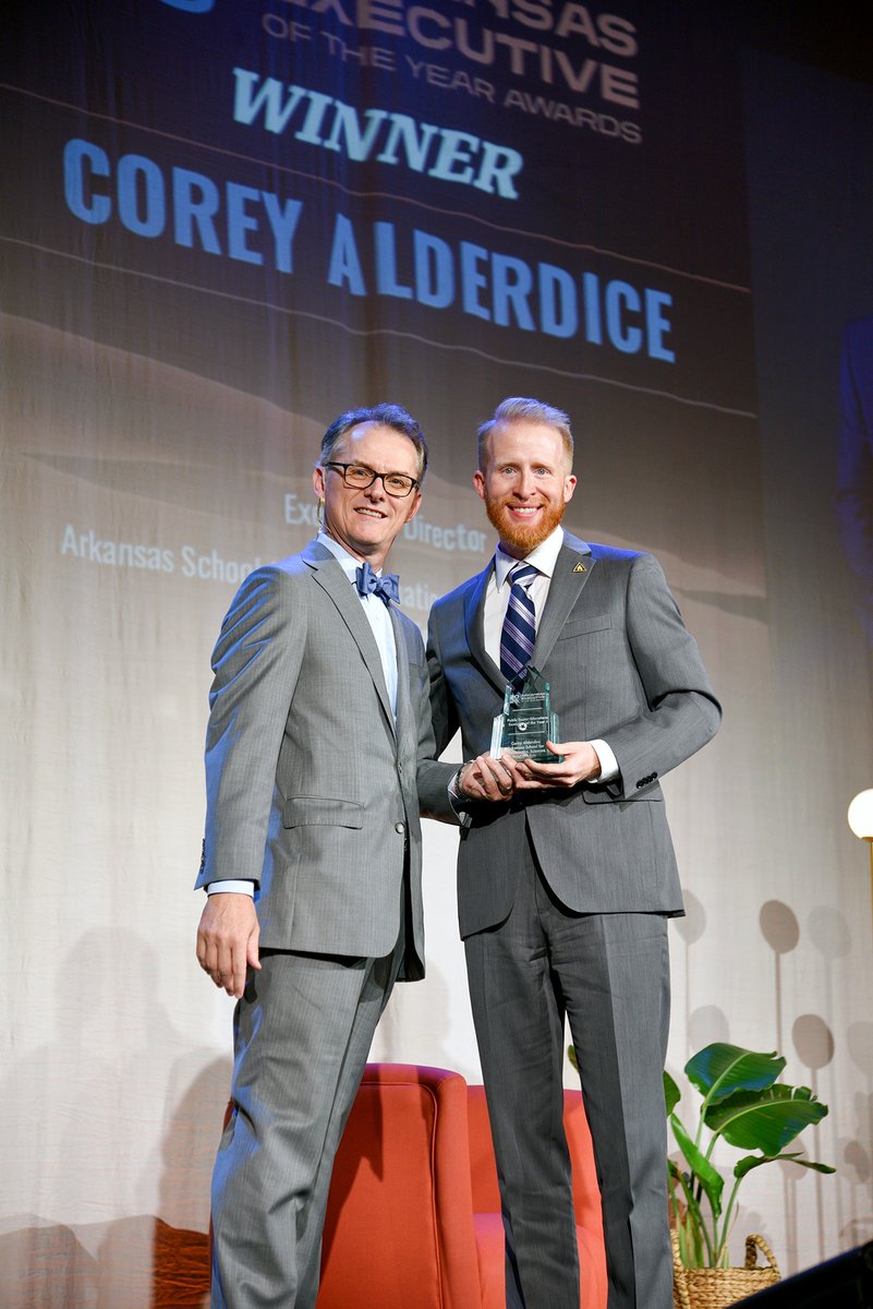 ARMathSciArts's tweet image. #ASMSA Executive Director @alderdice was named @ArkBusiness 2025 Executive of the Year in the Public Sector/Education category at a recent awards ceremony. Alderdice was one of five finalists from around the state for the honor. asmsa.me/alderdiceeoty25 #DolphinPride