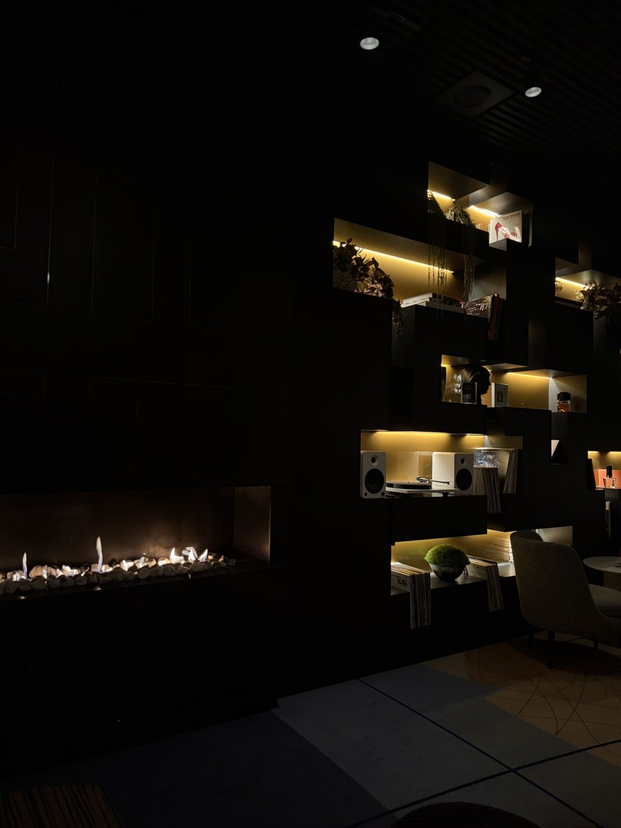 nyhrox's tweet image. 