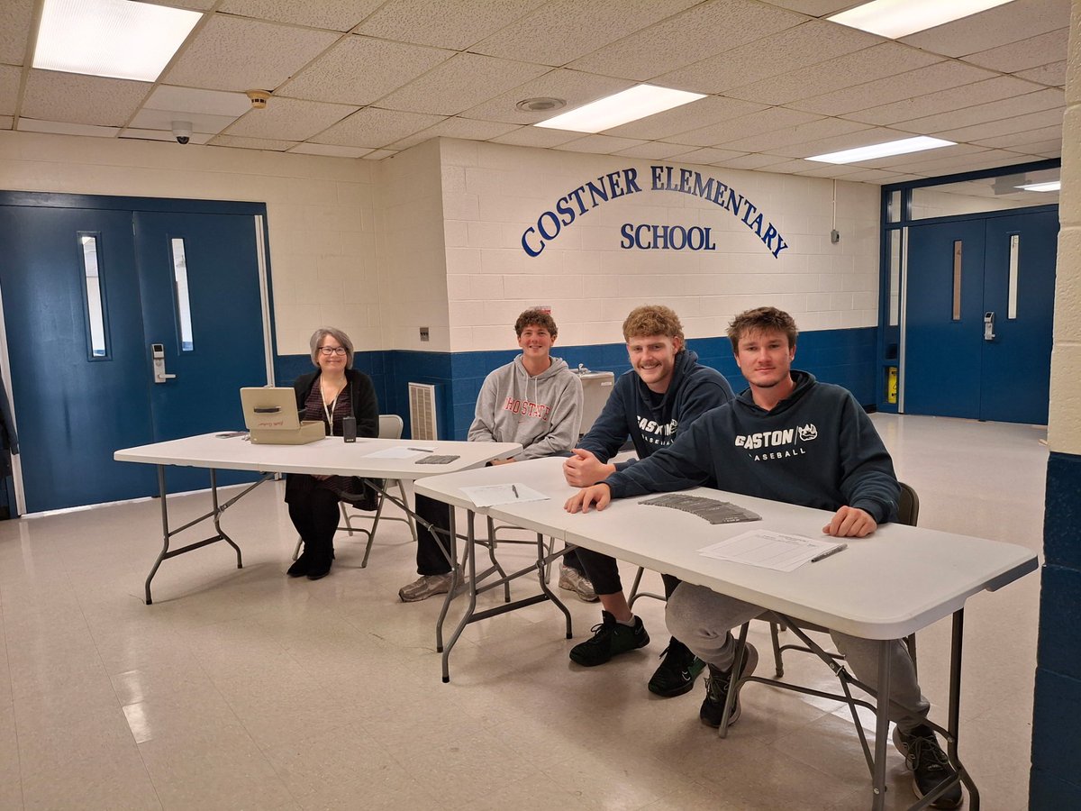 🦏𝑹𝒉𝒊𝒏𝒐'𝒔 𝒊𝒏 𝒕𝒉𝒆 𝑪𝒐𝒎𝒎𝒖𝒏𝒊𝒕𝒚🦏

A big thank you to Costner Elementary in Dallas, NC, for welcoming our guys and giving us the opportunity to spend time with the students today!