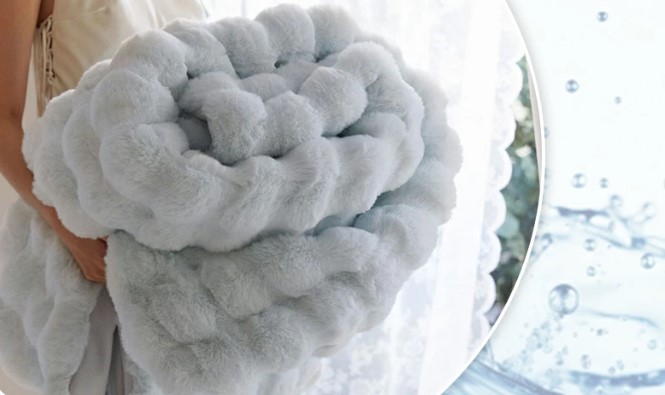 aki_shoken's tweet image. 寒くなってきた夜、子どもと一緒にぬくぬく過ごせる毛布が欲しい…そんなママにおすすめなのがこの「ふわとろ毛布」！肌にやさしいフランネル素材で丸洗いOKで衛生的。 サイズ豊富で親子で使える。やばくない。しかも今だけ【1,893円〜】は、安すぎる～