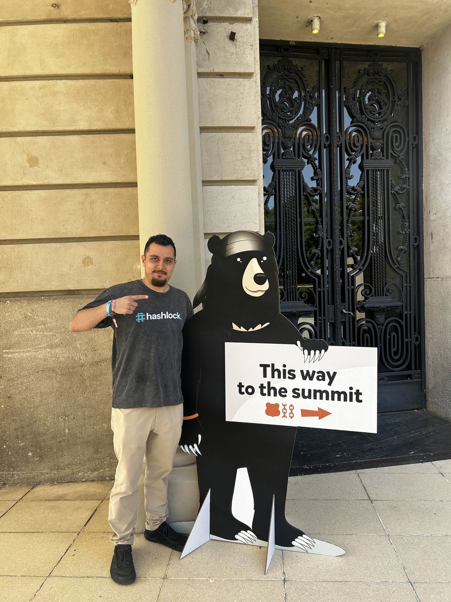 Hashlock_'s tweet image. 🇦🇷 Hashlock is representing in Argentina for Devconnect — and the energy is unreal.

From AMAs and protocol deep-dives to spontaneous late night debates about real-world assets, L2 design and security assumptions… Buenos Aires is buzzing with builders who actually care about…