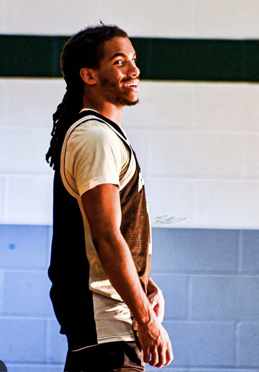 Dallas Collins tweet media