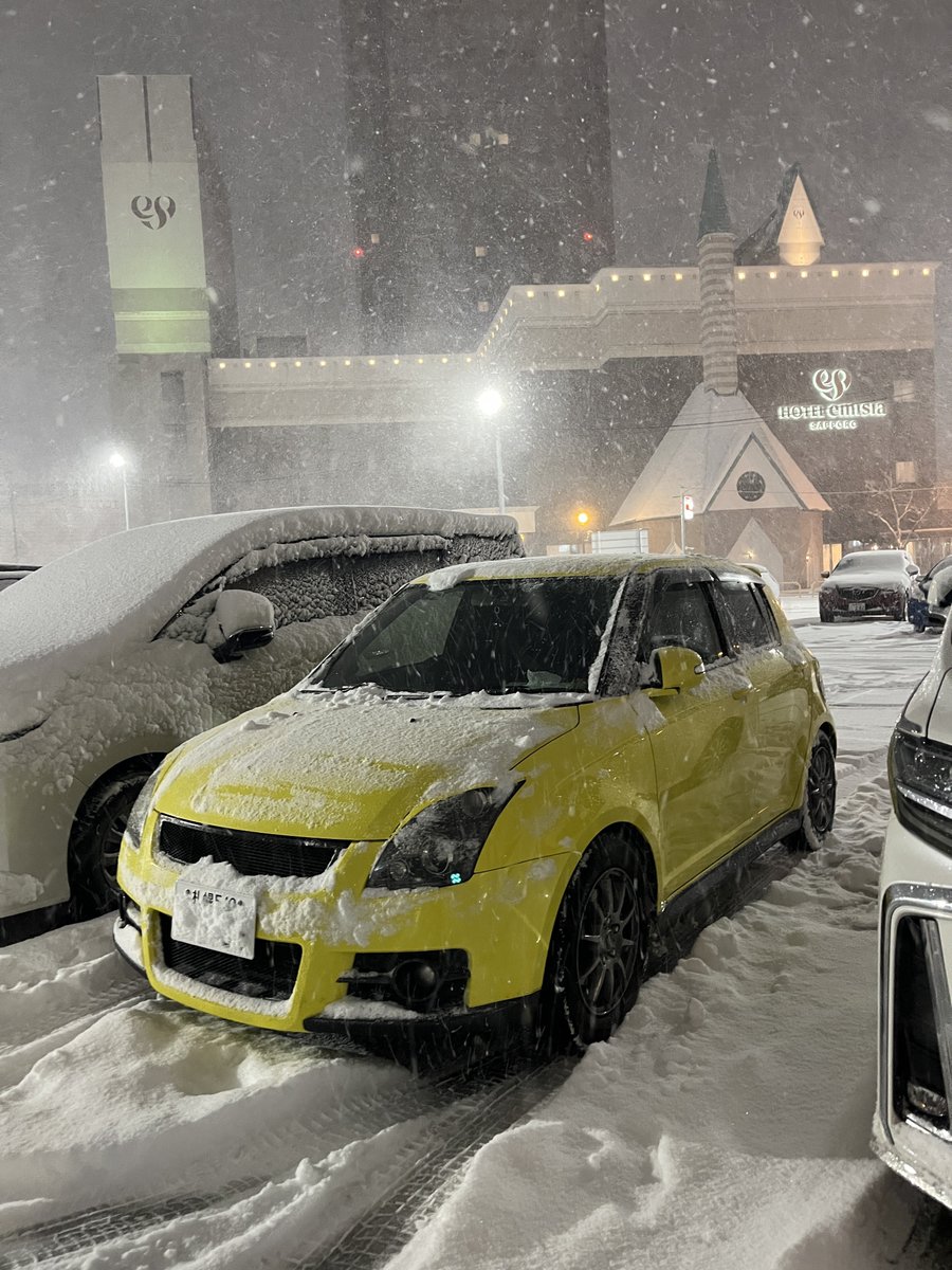 冬仕様でも雪だらけだとカッコよく見える不思議