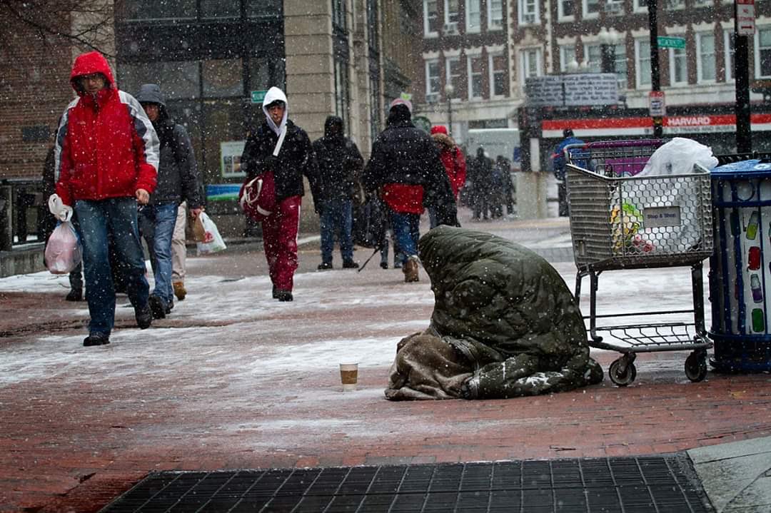 BigBearF1's tweet image. Troops, if you see a homeless veteran in these cold times, please buy him or her a coffee and a bite to eat, and maybe a chat to see how they’re doing. You’ll be doing more for them than you think. I’ve been homeless and it’s not great at all. 

Thank you. 💂🏻‍♀️👋🏻🇬🇧🙏🏻