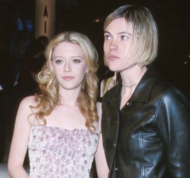 doeyedfemme's tweet image. their mistynat tea here