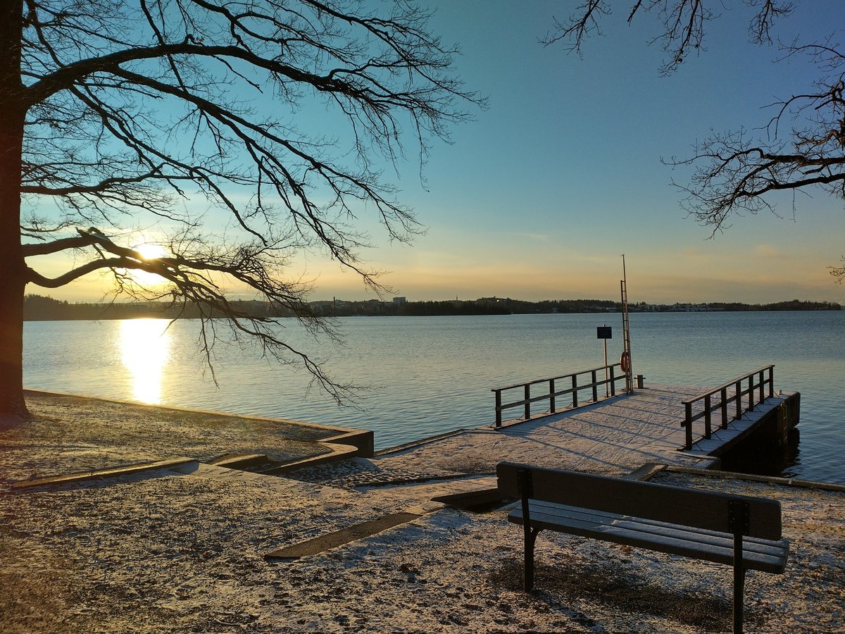 Marrasaurinkoa! Ensi kesää odotellessa... #Lake #Pyhäjärvi #Tampere #November #Frost