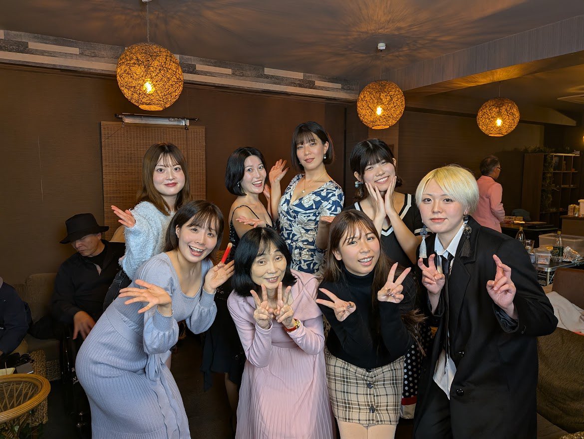 kimu_chann0911's tweet image. 綺麗なモデルさん、優しいカメラマンさんなどのたくさんの方々にお会いできた @donsinku1さんが主催の #MTT ✨️
主催のドンさんのピースを伝授していただいた後に、ちゃんと陰キャピースしました😂

とっても楽しいお時間ありがとうございました！！
次は自分もなにかやらなきゃ笑