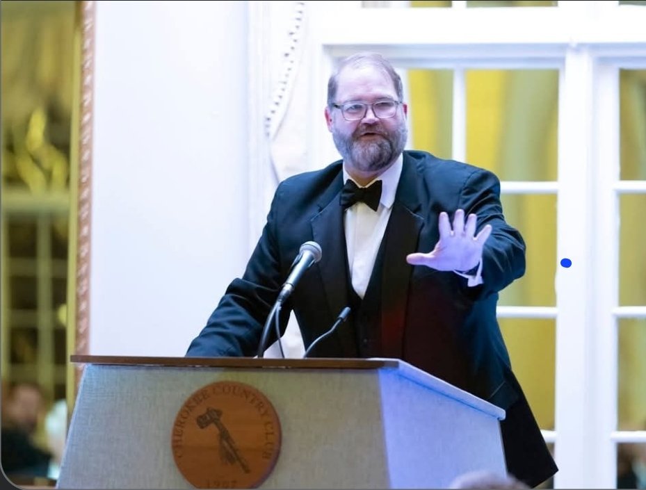 Speaking at East Tennesseean of the Year <a href="/eastTNhistory/">East Tennessee Historical Society</a>