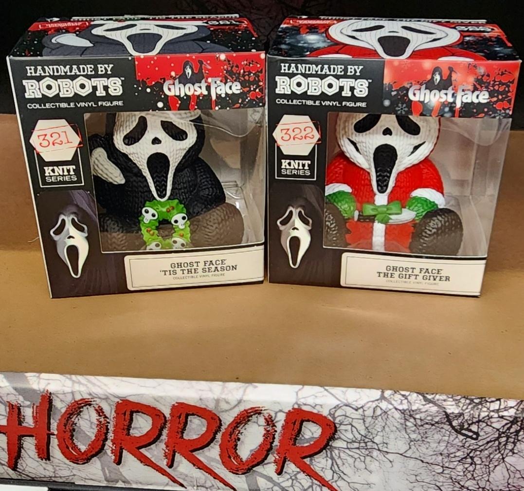 LVFunkoholics's tweet image. Spotted @Walmart @hmadebrobots Ghostface.

More info ⬇️ 
ee.toys/S24KD3

#handmadebyrobots #Horror #Ghostface #walmart #walmartfinds #toys #collectibles #lasvegasfunkoholics #lasvegas #scream