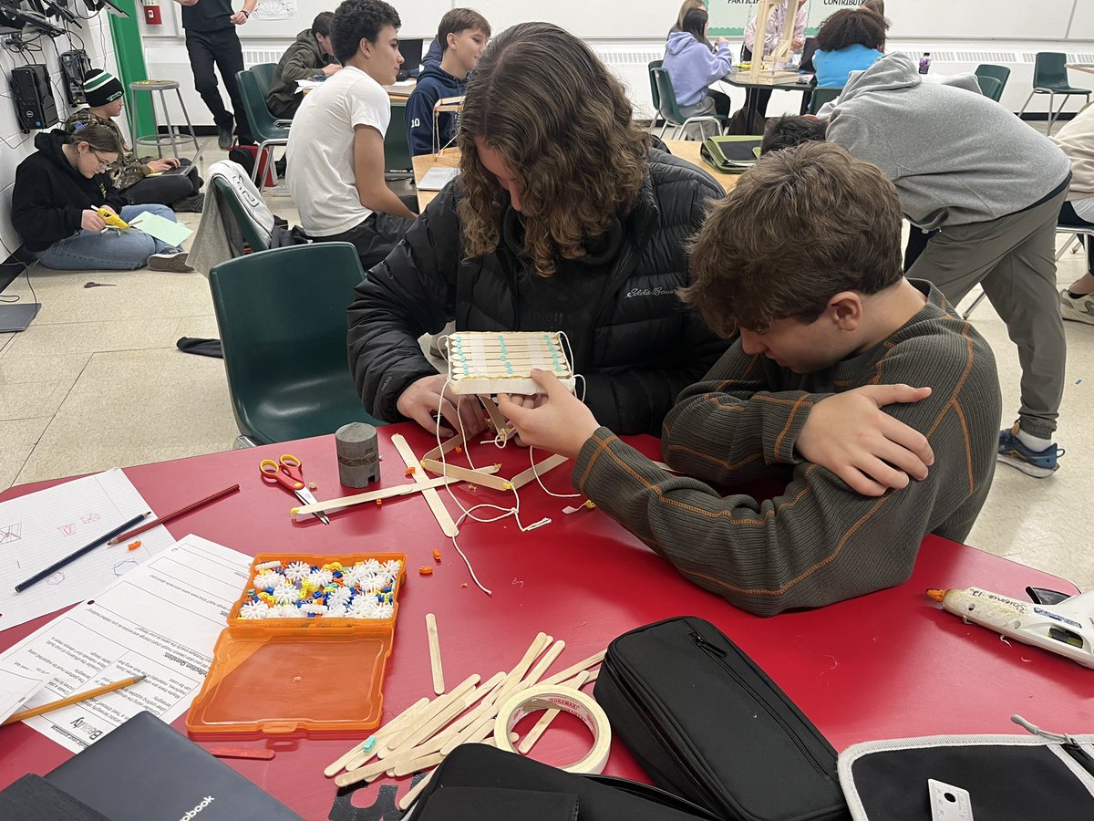 LockerbyNet's tweet image. Tensegrity was the topic for today’s Grade 9 STEP Integration Day!