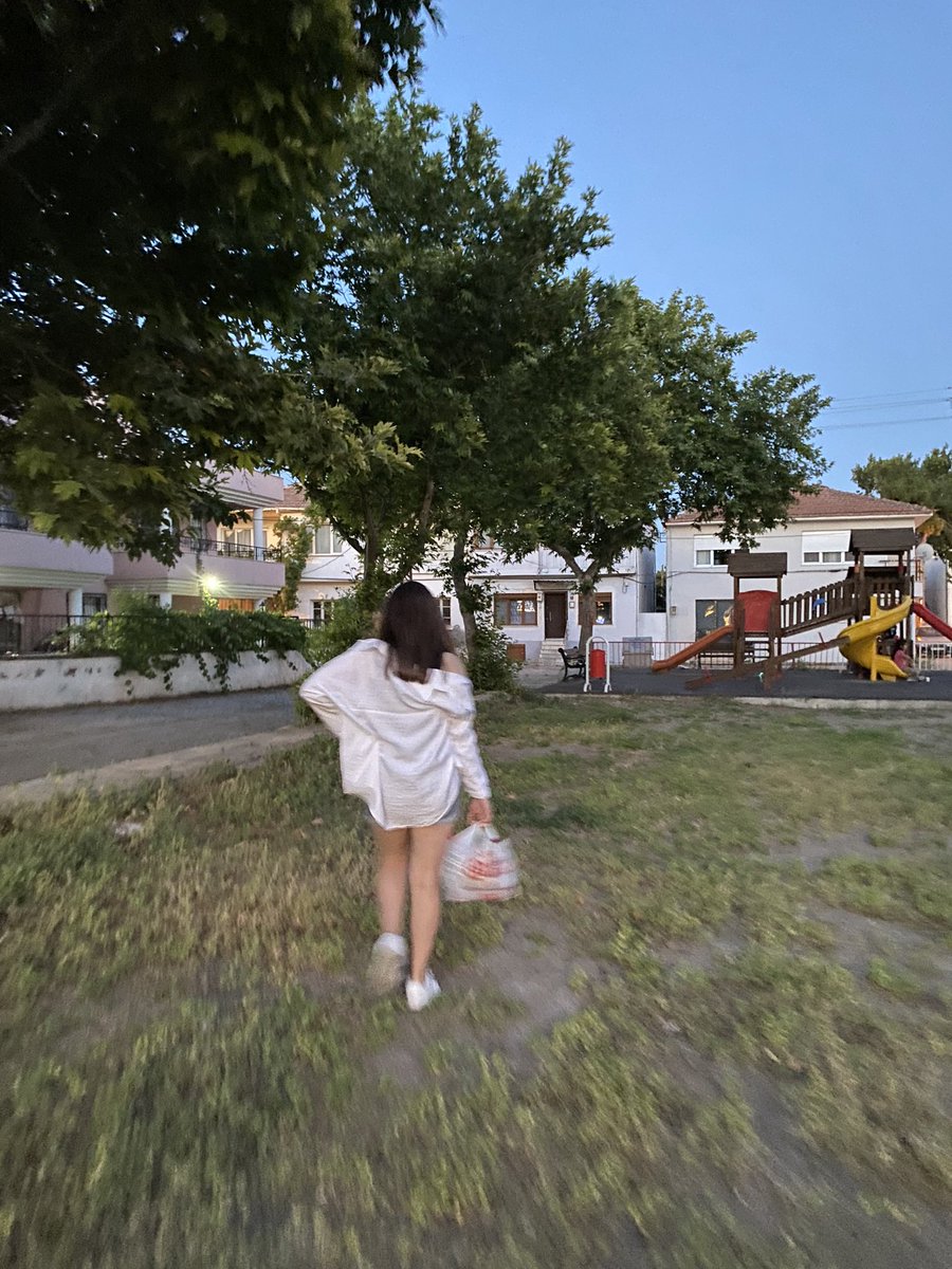 Ruhum hala o salıncakta