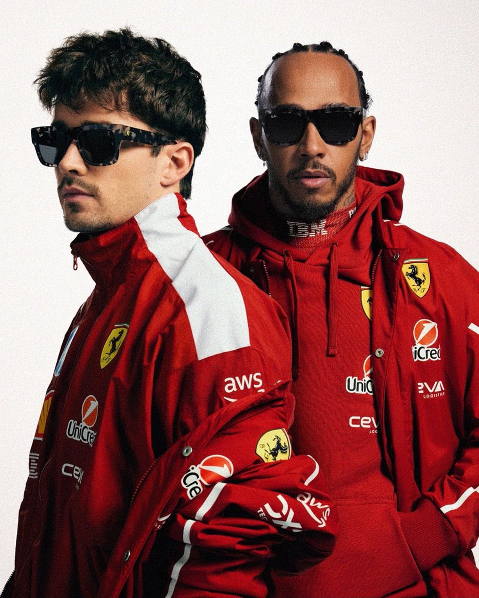 lecvett's tweet image. sabes que el álbum de reggaeton va a estar durísimo cuando la portada se ve así