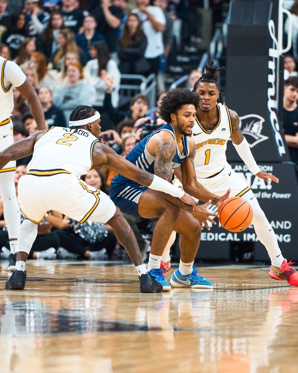 PCFriarsmbb's tweet image. Selects from game five 📸