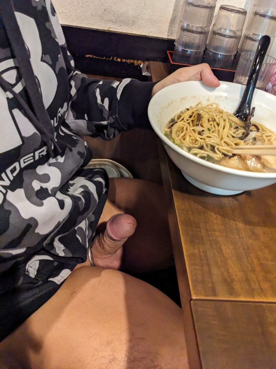 hideyosi_exhib's tweet photo. ラーメン一丁、汁だくで🍜 https://t.co/6BTNrXZBfp
