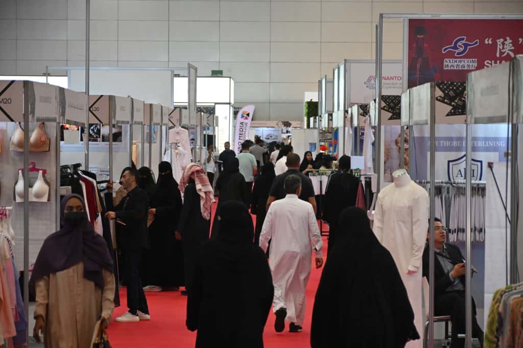 من فعاليات اليوم الثالث 🟩 المعرض الدولي الـ 21 لماكينات الغزل والنسـيج وصناعة الملابس وتكنولوجيا الطباعة وابتكارات الخيوط والأقمشة ومسـتلزماتهم 
🏡 مركز الرياض الدولي للمؤتمرات والمعارض
⏳ 17 - 19 نوفمبر 2025