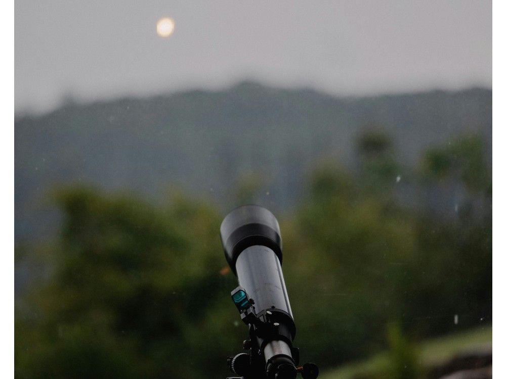 ATLANTIC SKIES: Why you might not want to buy kids a telescope for Christmas saltwire.com/newfoundland-l…