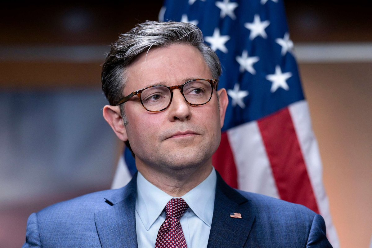 SpencerHakimian's tweet image. 🚨BREAKING: Mike Johnson says releasing the Epstein Files without redactions could pose national security risks.