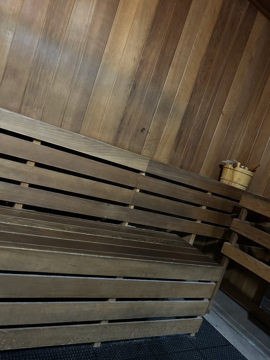 22 mins in the sauna 🧖🏻‍♀️