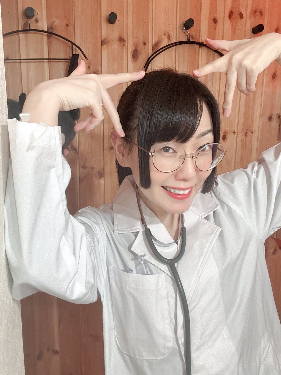 stb_miyuu's tweet image. おはみゆ💜寝落ちしちゃった😵
おでかけ＆撮影できた✨
21時頃編集しようとしたら意識が🥱🫥
朝から安定のぎゃん泣き👶
白衣🥼着てる人が✌️猫耳✌️🤣
@starblossom2021 
🔲配信☕️
🔲動画編集🎬
今日もぼちぼち☺️