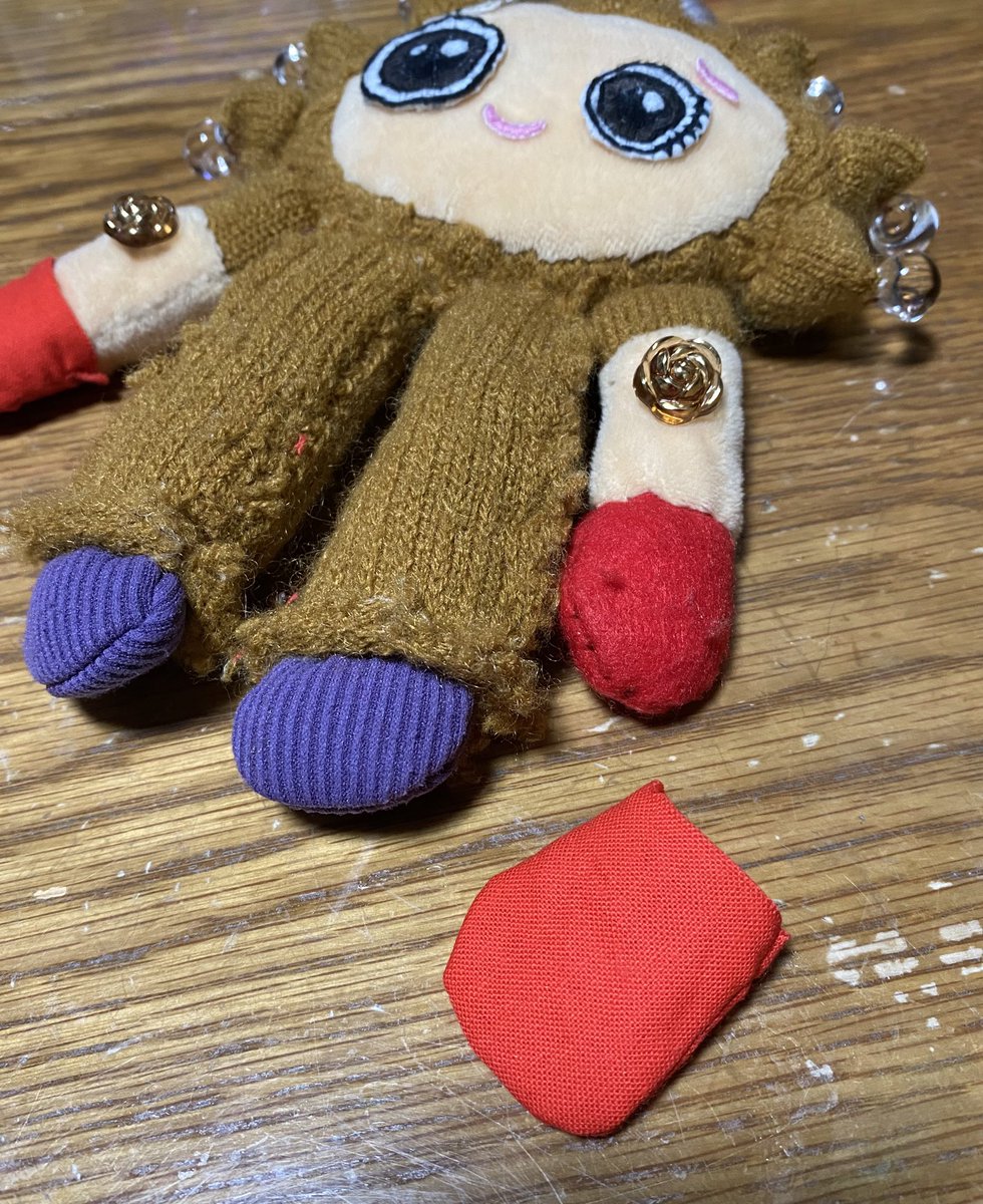 suga2kyu's tweet image. フェルトのおてては即毛玉ができちゃったので手袋装着🧤
もふもふ感はなくなっちゃったけどよし！

#XG
#XGと青いリアタイマクパ 
#青いリアタイマクパ