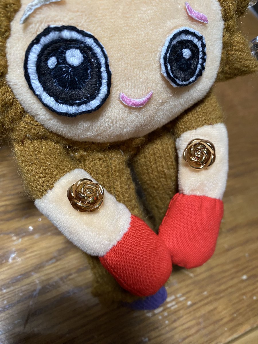 suga2kyu's tweet image. フェルトのおてては即毛玉ができちゃったので手袋装着🧤
もふもふ感はなくなっちゃったけどよし！

#XG
#XGと青いリアタイマクパ 
#青いリアタイマクパ