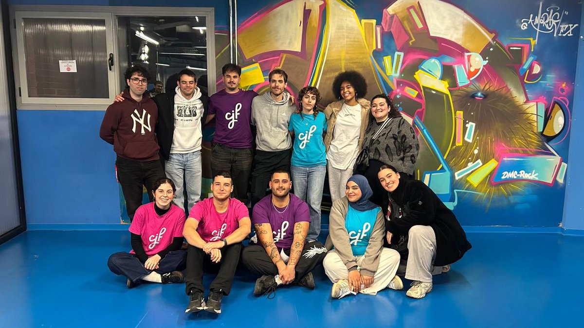 Después de estos dos años como equipo nos despedimos en esta última asamblea y le damos paso al nuevo equipazo, que va a seguir trabajando por todas las asocis de la ciudad 🫶🏻🫂