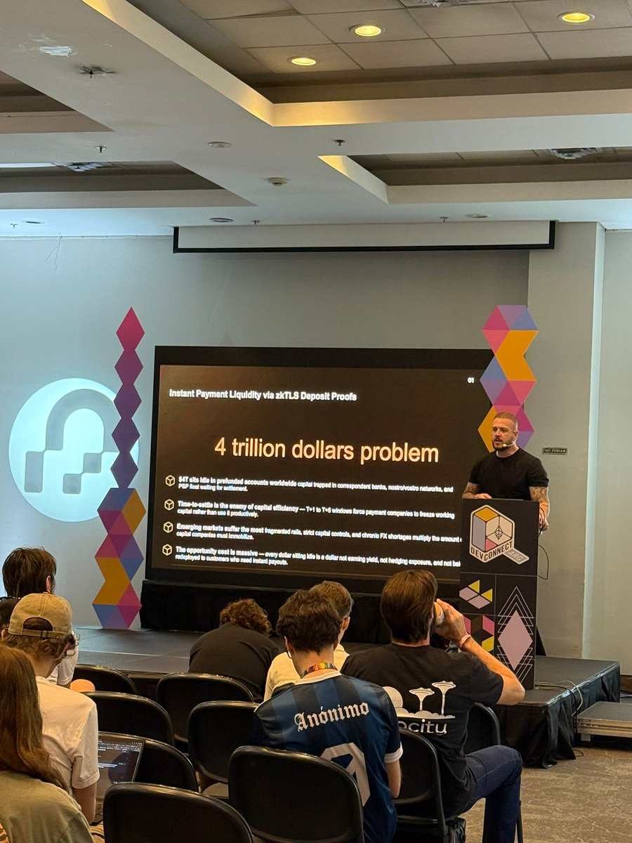 0xricore (eth/acc) 🦇🥊 tweet media