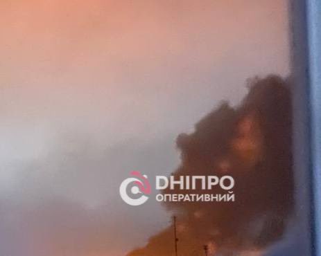 Zlatti_71's tweet image. ❗️More and more footage is coming from Pavlograd, where the &quot;Gerani&quot; struck several targets
- UARU