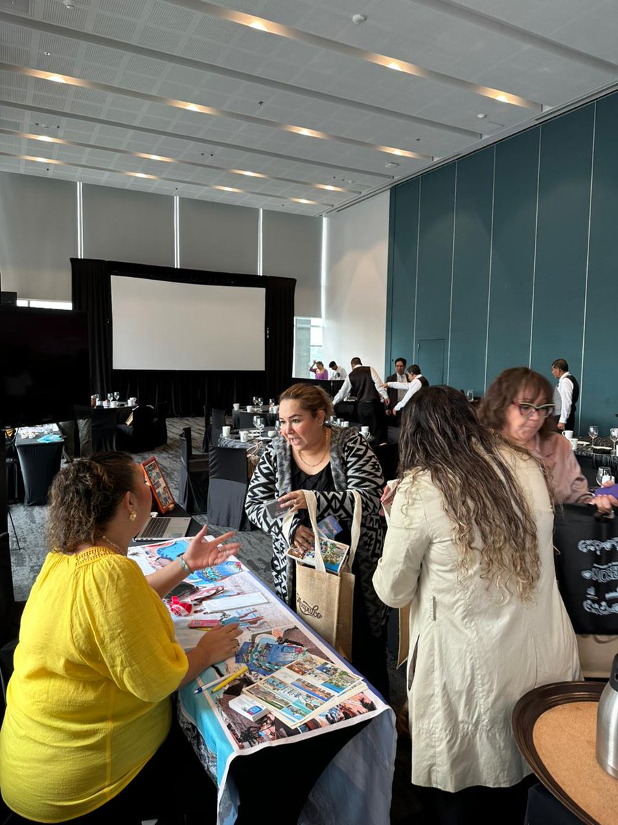 Hoy junto a Potentur en un trade show con 100 agentes de Monterrey en el Hotel Galerías Plaza, un evento muy productivo donde presentamos la belleza de nuestro destino

Recordamos a nuestros regios que nuestra calidez y playas los esperan, con énfasis en la temporada de ballenas