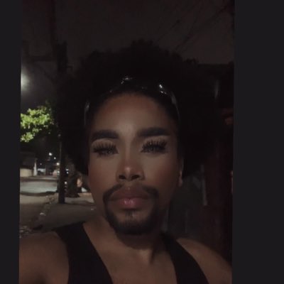 SmallsEmilly's tweet photo. #NovaFotoDePerfil https://t.co/CktE5DxsC8