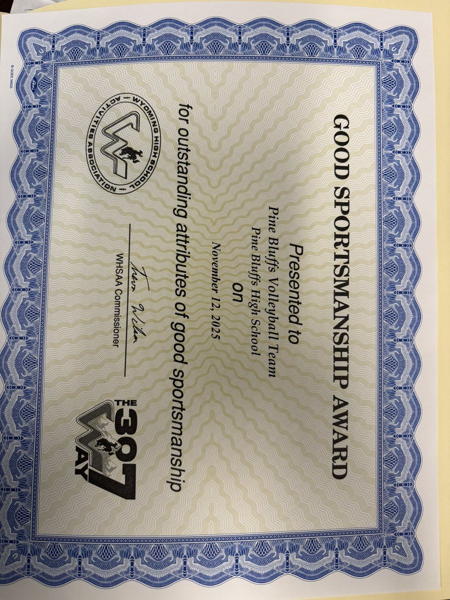 T_Sweeter's tweet image. Our HS girls volleyball team was recognized for their outstanding sportsmanship during the Big Piney game at state.  Great job ladies. #gohornets