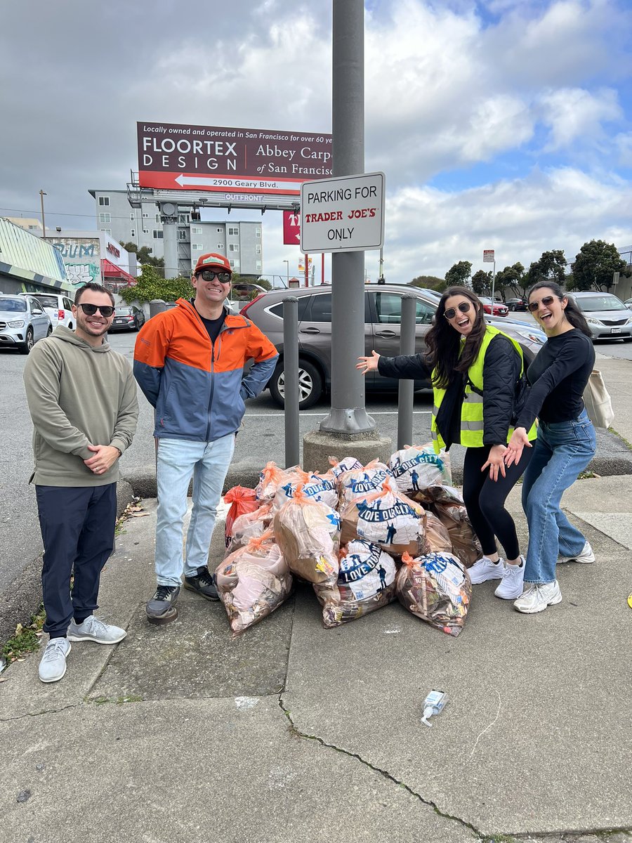 RefuseRefuseSF's tweet image. Extra clean in all directions from the Trader Joe’s on Masonic thanks to our regular weekly volunteers and this group from @cisco who came out to help.

Retirees, students, companies, and everyone in between showing up for SF and making it cleaner for all. TY!