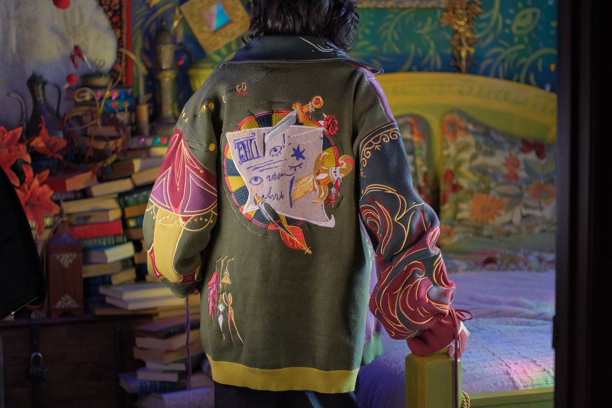 knockthrice's tweet image. cardigan inspired by mysterious moody wizard and his chaotic, trinket filled room 🏰💕✨🍳🔥