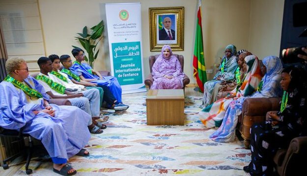 اليوم الدولي للطفل فرصة نتذكر فيها التزامنا بحماية حقوق أطفالنا 💛 وموريتانيا بتقدم كبير في التعليم المبكر وعدد الملتحقين زاد لأكثر من 50 ألف طفل 🌱
#موريتانيا #حقوق_الطفل #تعليم_مبكر #المستقبل