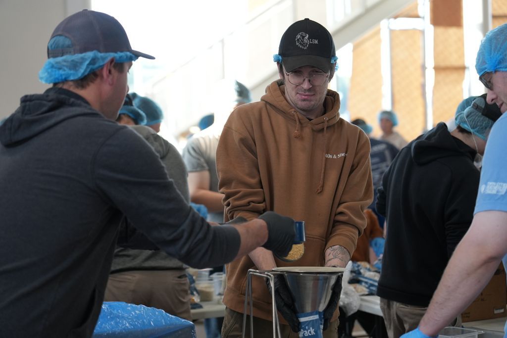 scott_equipment's tweet image. Team Scott Equipment had a fantastic day volunteering at Feed My Starving Children, packing meals for children in need worldwide.  Proud to support FMSC’s mission and be part of something greater than ourselves.  #ScottEquipmentCares #FMSC #VolunteerDay #GiveBack #Teamwork
