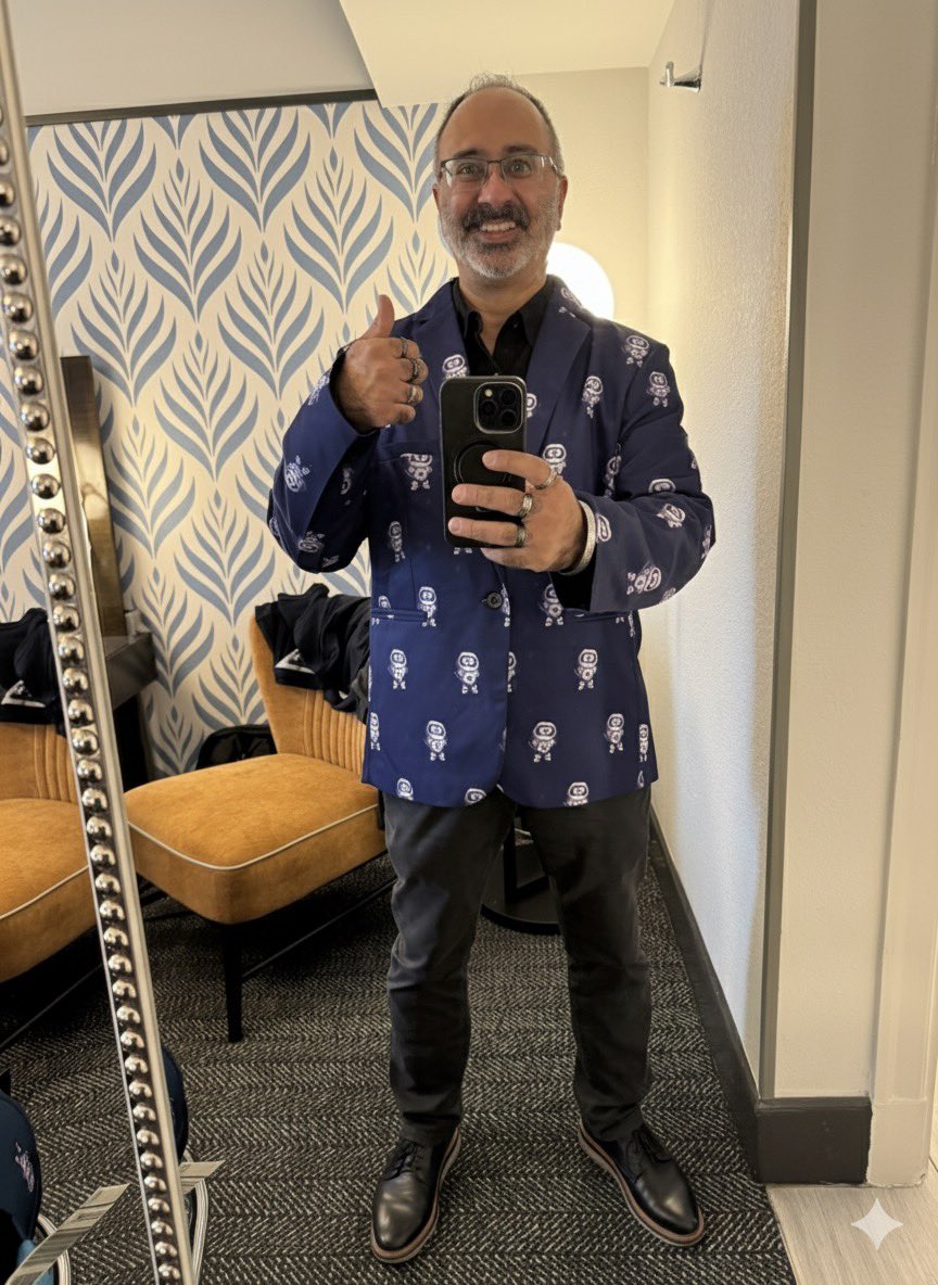 Hoorge's tweet image. It’s been a great Day 2 at #MSIgnite 2025. Rocking the #Robopack vibes! 

@_Robopack #MSIntune #ConfigMgr #ITpros