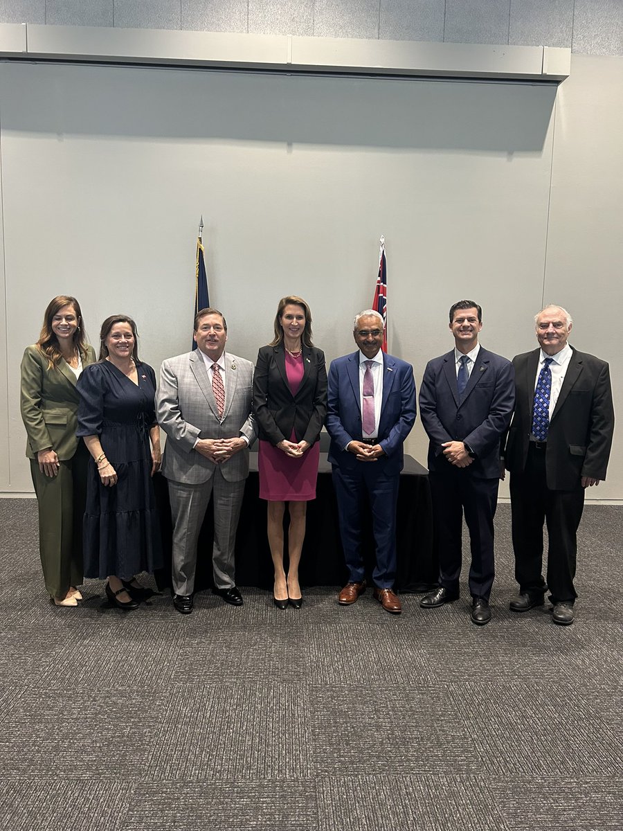 Caroline Mulroney tweet media