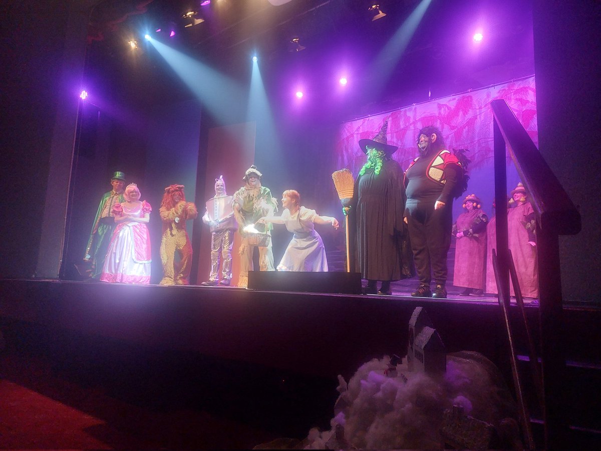 AarchivesDc's tweet image. Well that was fair enjoyable 😉 lol 😆 #pantotime #pantomime