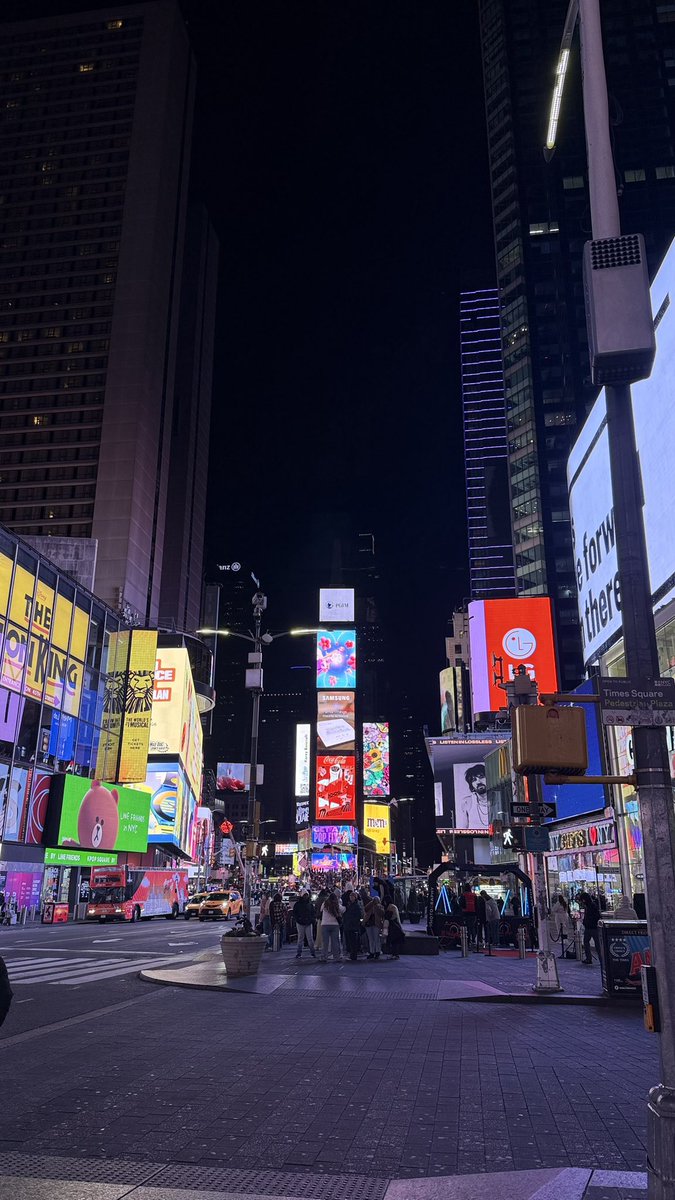 beanermander's tweet image. Thank you New York 🍎