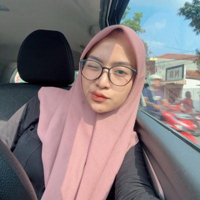 estudw's tweet photo. #FotoProfilBaru https://t.co/8uSQkaoeNv
