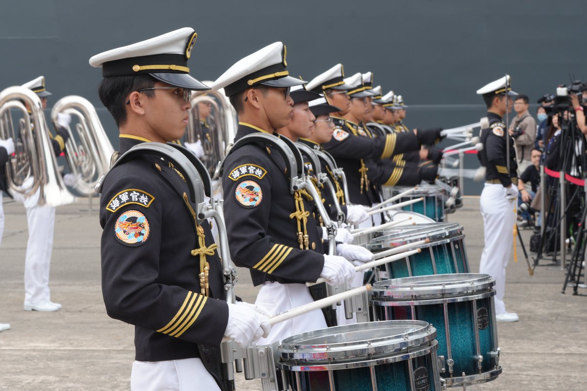 MoNDefense's tweet image. This Saturday, the #ROCArmedForces will hold their only open house of the year.
Get a first look at the #ROCN’s latest accomplishments!
#Kaohsiung #HsinbinBase