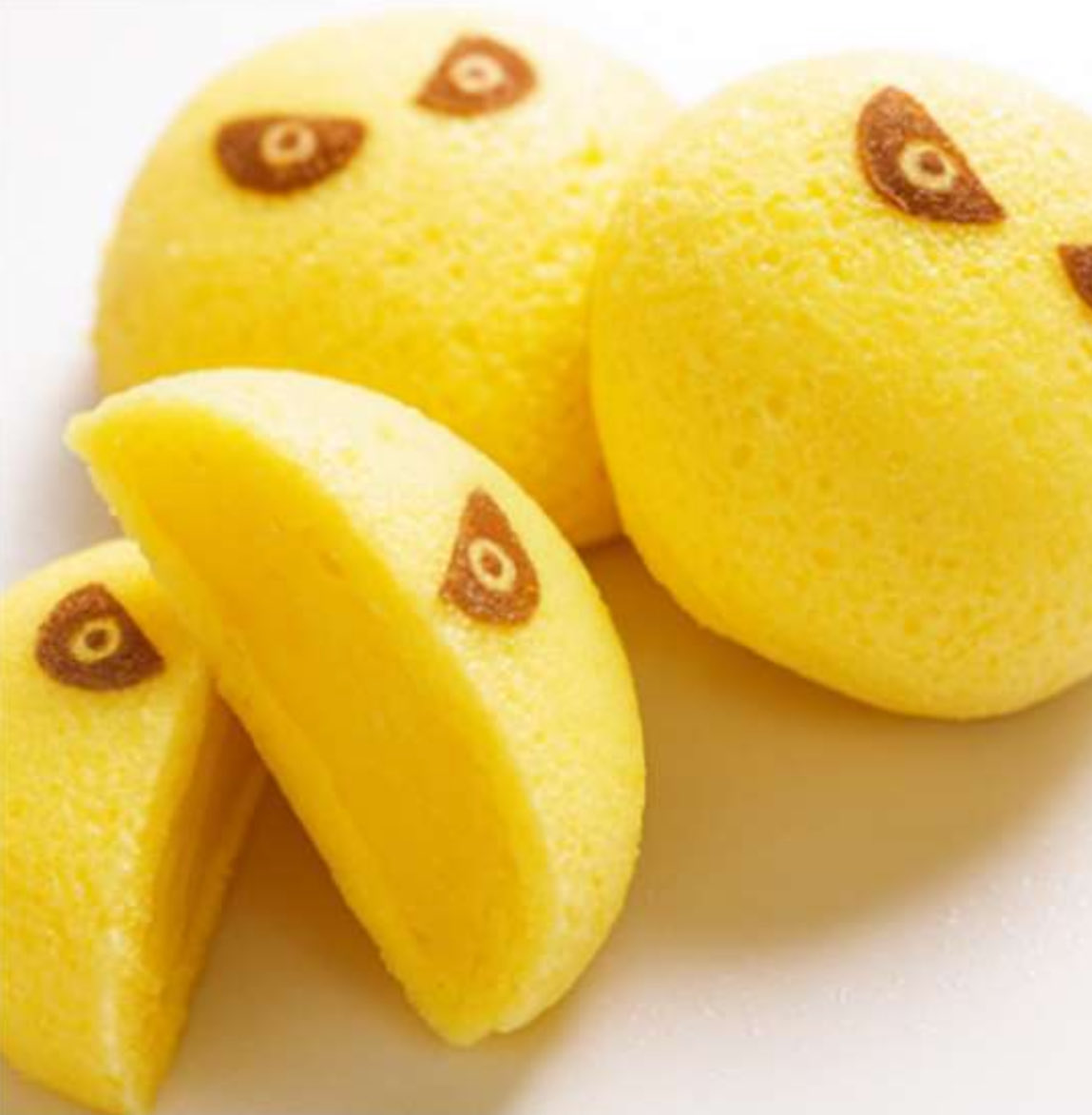 もうすぐ　この一年ずっと開発に注力して来た、
怪獣レモンの新商品が完成！
その名も
ふわっふわレモンカスタードケーキで王道スタイル

『レモピィ』

デザインはもちろんケータさん
<a href="/keetaGG/">ケータ🦖恐竜イラストレーター</a> 

瀬戸内土産はレモピィでしょ🦖🍋
になる未来を楽しみにしてます⭐️