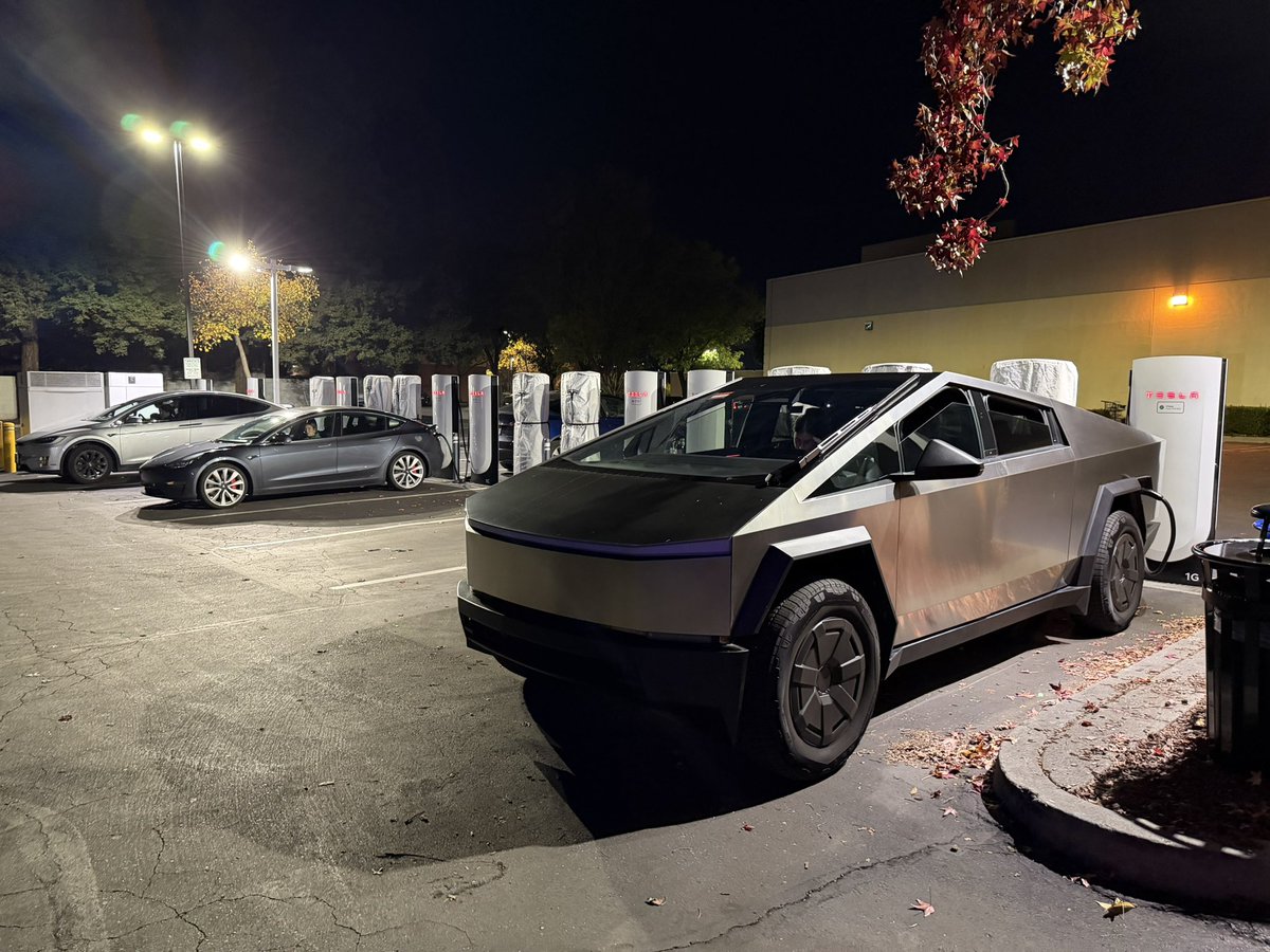 itskyleconner's tweet image. 500kW V4 Supercharging!